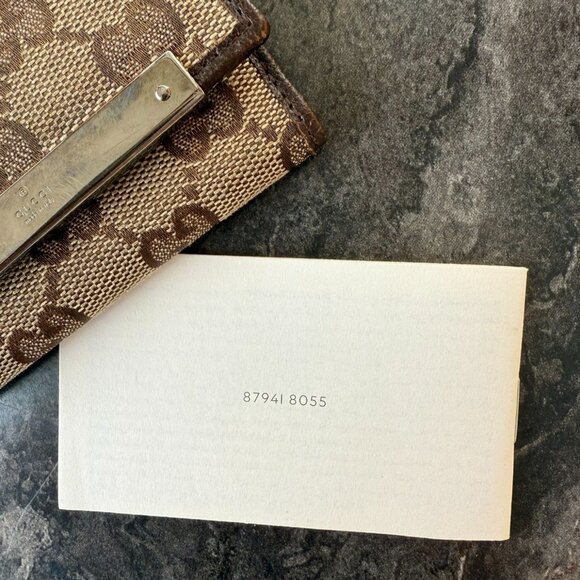 Vintage Gucci GG Canvas and Faux Leather Key Holder Wallet Serial Code Pamphlet - Picture 14 of 17